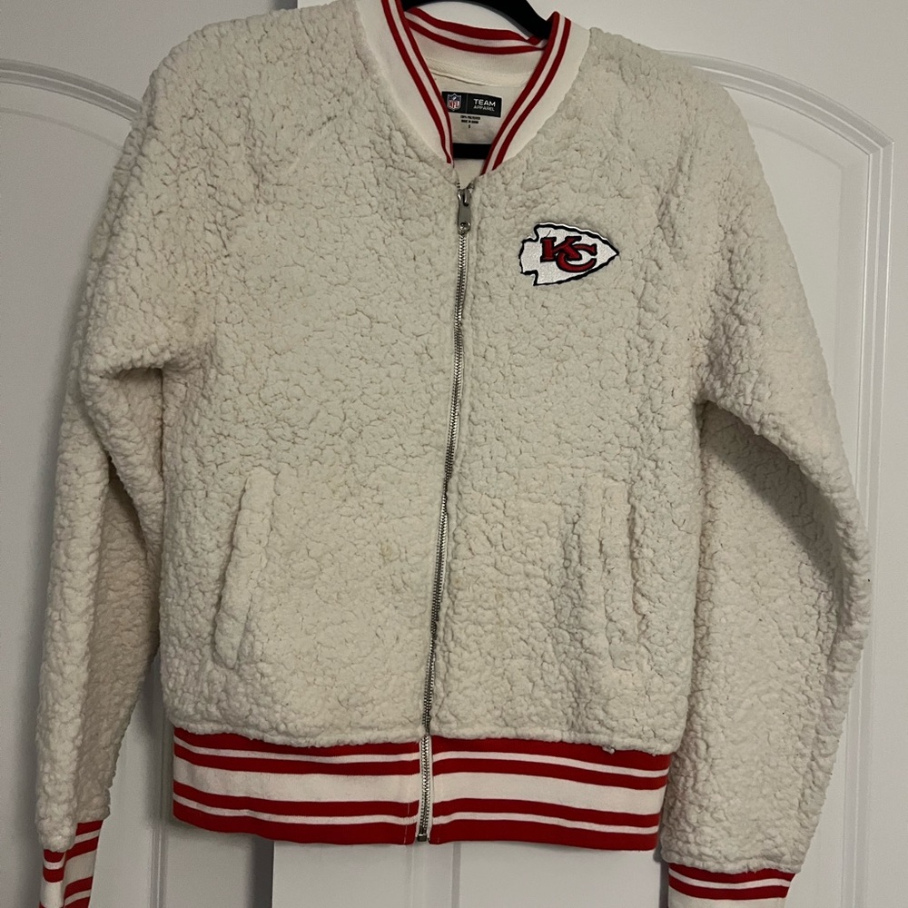NFL Team Apparel White Sherpa Jacket with Red Details